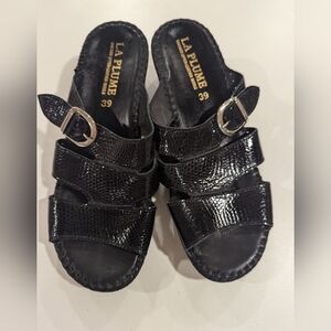 LA PLUME Womens 39 8 US Shoes Jen Sandals BLACK Croc Snake 2 Buckles